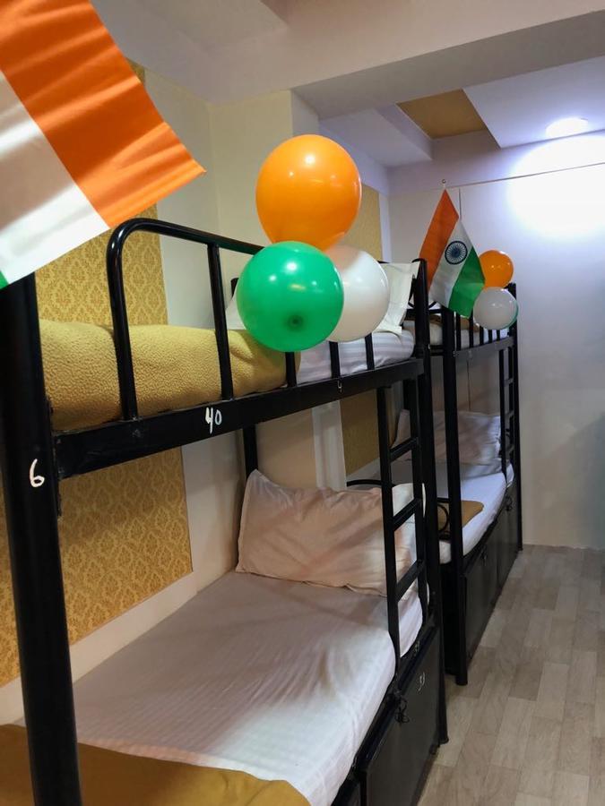 Bandra Dormitory Only For Indian Mumbai Exterior photo