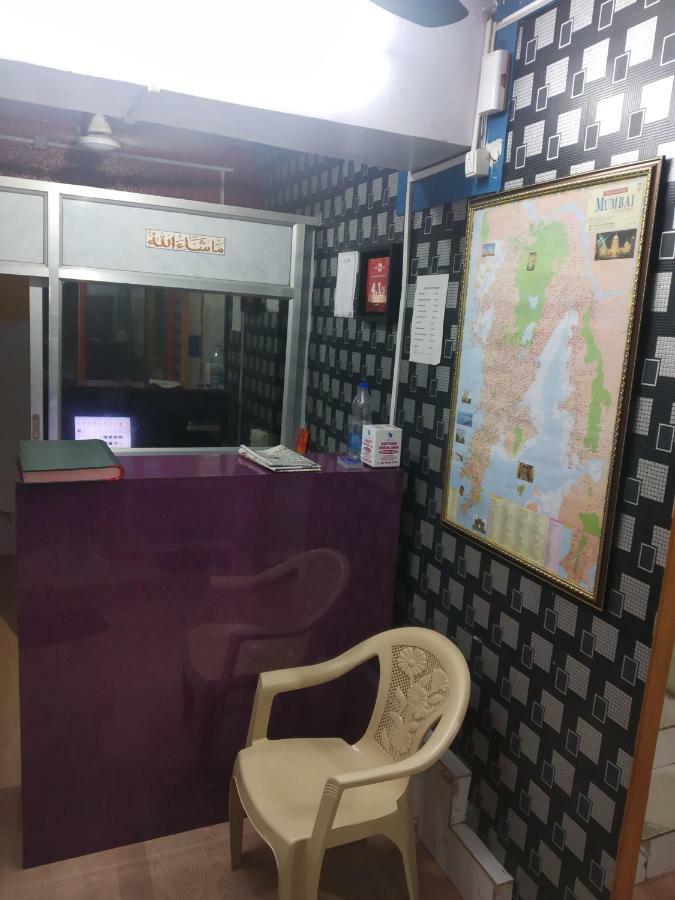 Bandra Dormitory Only For Indian Mumbai Exterior photo